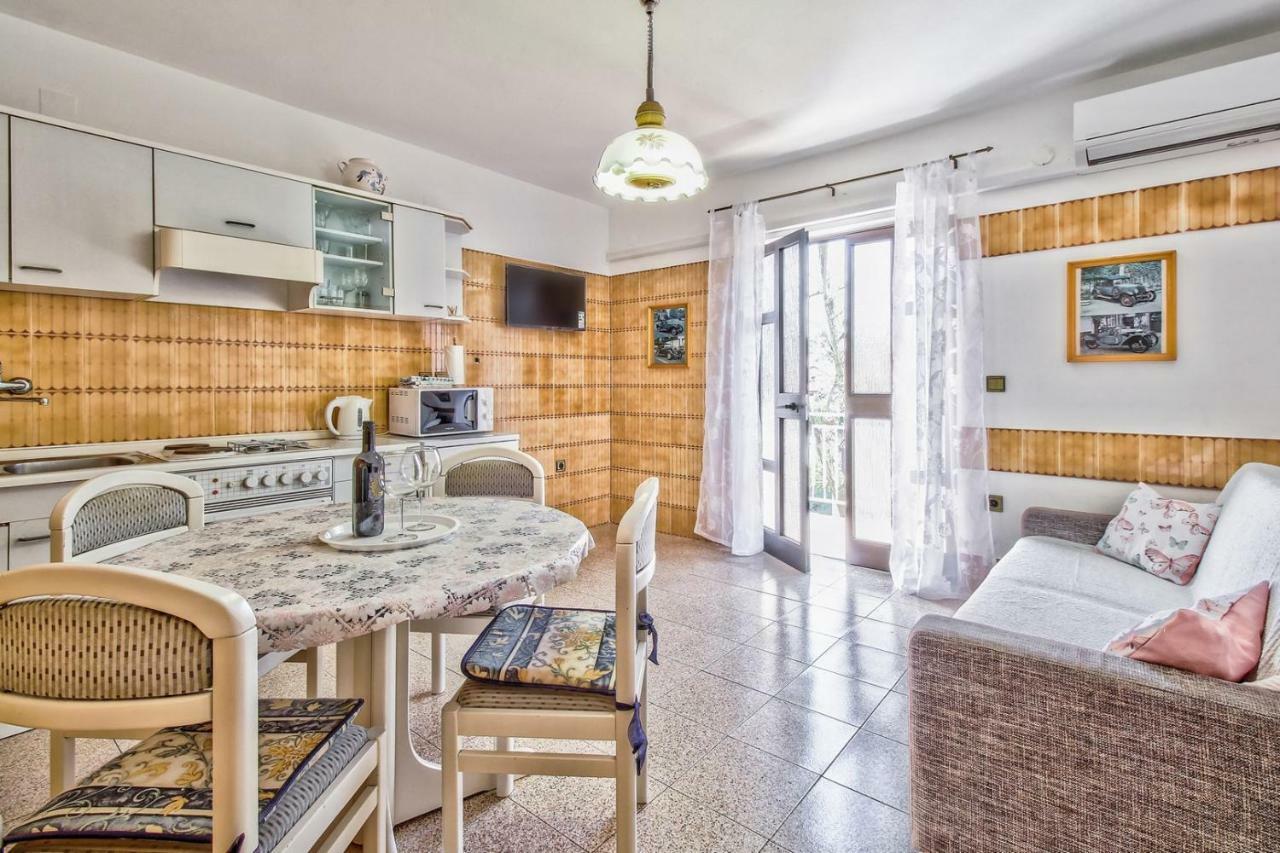 Gino House With Apartments Savudrija Exterior photo