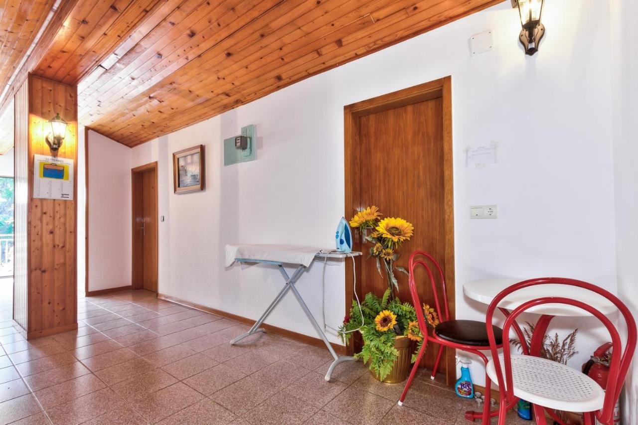 Gino House With Apartments Savudrija Exterior photo